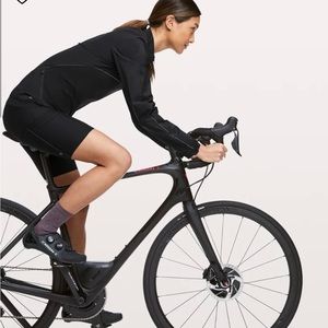 Lululemon City to Summit Cycling Jacket Size xs